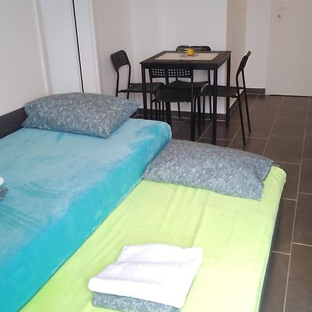 Abelia Sea View Apartment พูลา ห้อง รูปภาพ