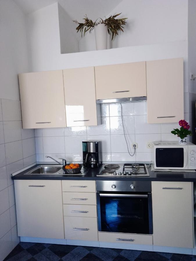Abelia Sea View Apartment พูลา ภายนอก รูปภาพ