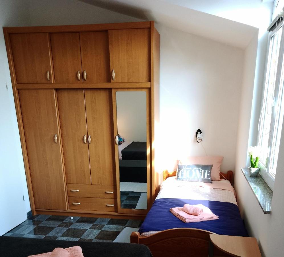 Abelia Sea View Apartment พูลา ภายนอก รูปภาพ
